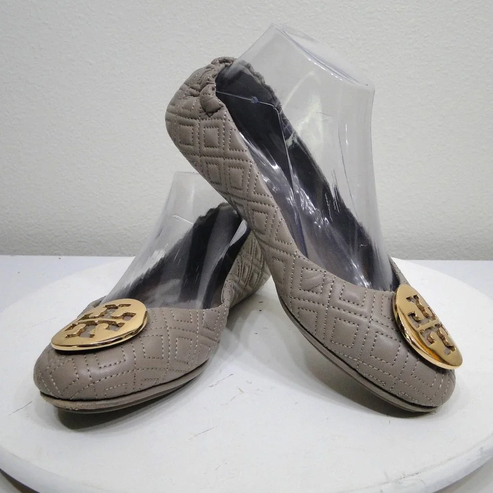 Tory Burch Minnie Travel Ballet Flats Quilted Leather Taupe Grey Gold Logo